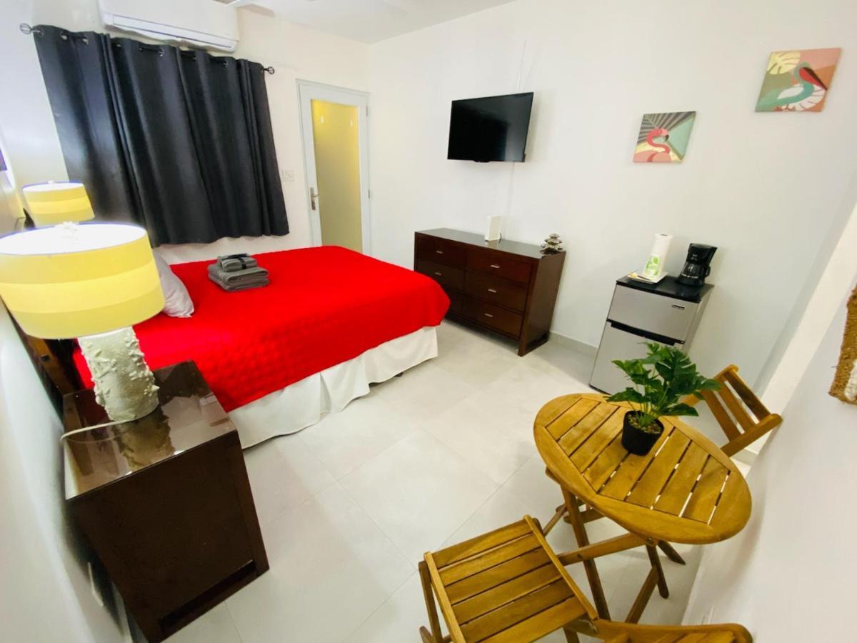 Sea Breezer Vacation Ocean Front En Condominio Playa Mar سان خوان المظهر الخارجي الصورة