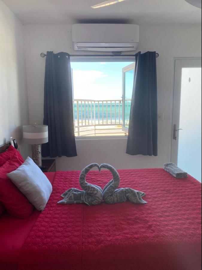 Sea Breezer Vacation Ocean Front En Condominio Playa Mar سان خوان المظهر الخارجي الصورة