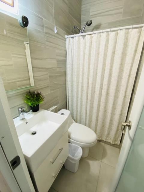 Sea Breezer Vacation Ocean Front En Condominio Playa Mar سان خوان المظهر الخارجي الصورة